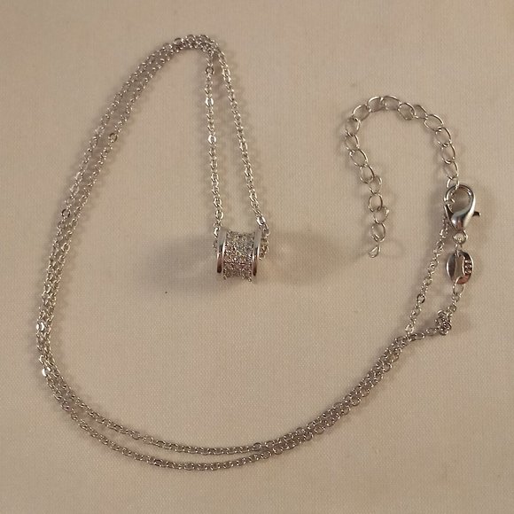 925 Sterling Silver Eternal Rolling Barrel Spool Diamond Zircon Pendant Necklace - Picture 6 of 6